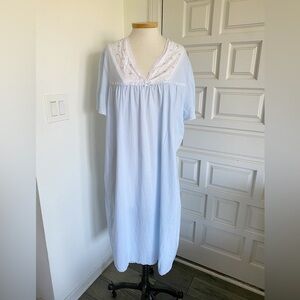 Velrose Vintage Blue Nightgown Short Sleeves White Lace Pink Roses Size 2X